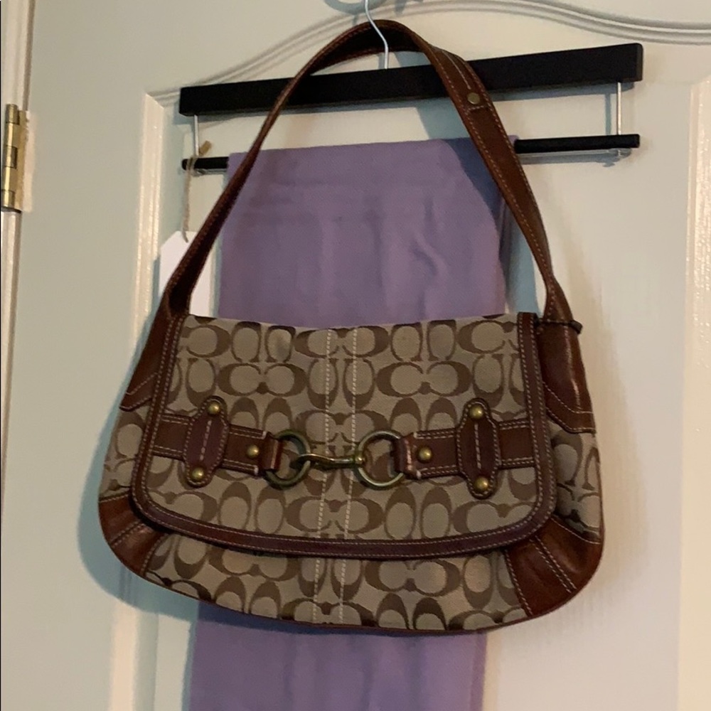 COACH BAG BARELY USED-PRICE DROP